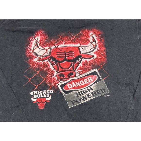 Vintage 1997 Chicago Bulls Black Long Sleeve T-Shirt Youth XL Looney Tunes Tag - Picture 4 of 9
